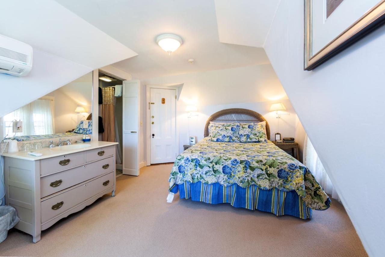Bed & Breakfast The Elmhurst 3*
